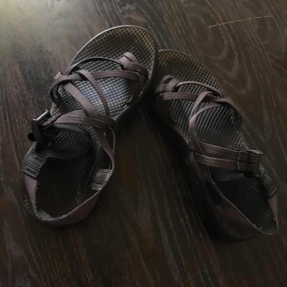 Black Chacos Women’s 8